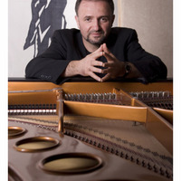 Mikan Zlatkovich photo